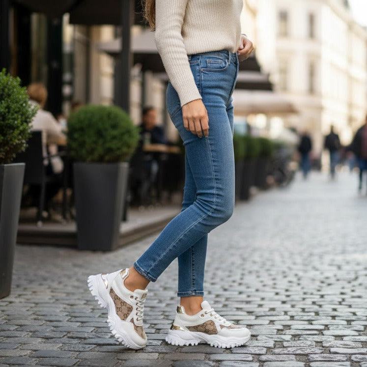 Women's Casual Shoes
